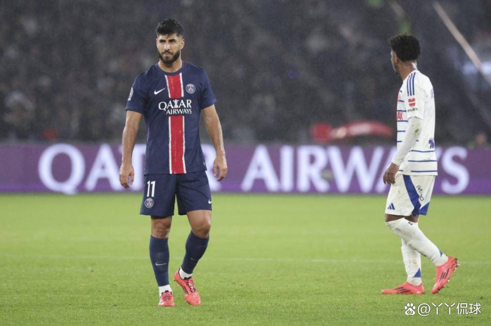 法甲第八轮：巴黎圣日耳曼对阵斯特拉斯堡，两队进攻火力全开，谁将胜出